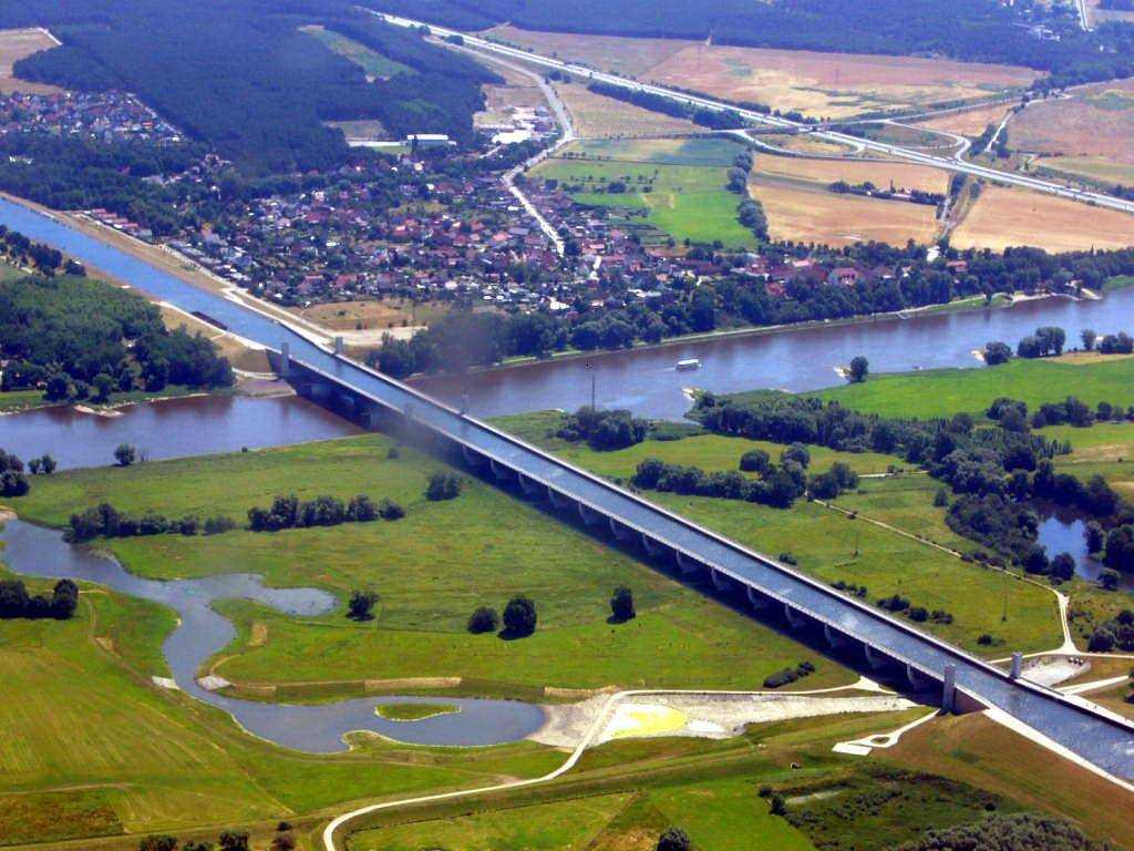 Река над рекой: удивительный магдебургский водный мост! магдебургский водный мост, его история и аналоги