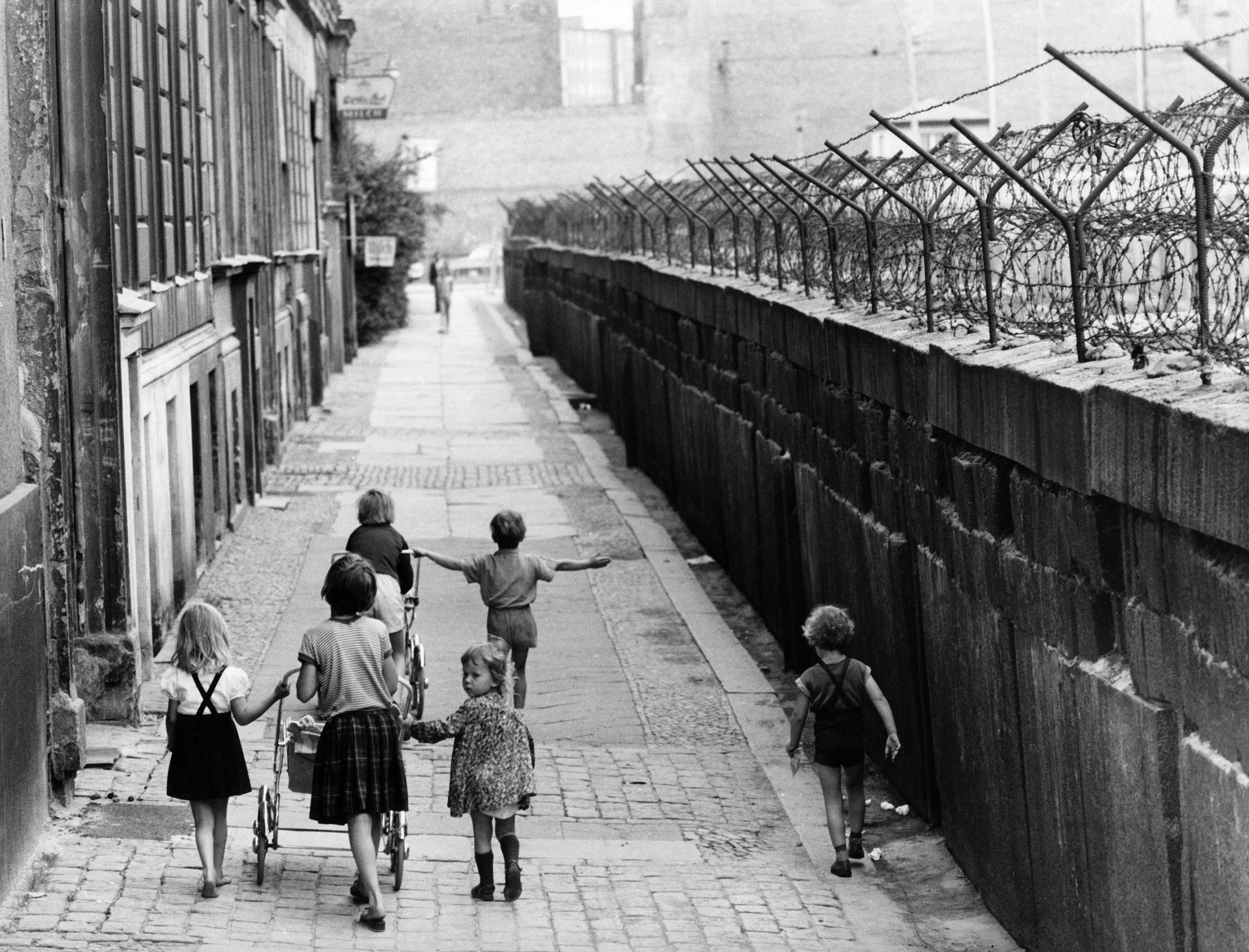 10 малоизвестных фактов о берлинской стене