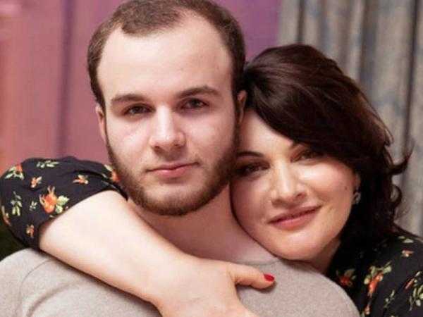 Хибла герзмава: биография, личная жизнь, муж и дети певицы