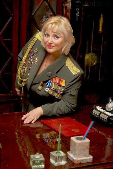 Кира львовна сазонова: биография, рост, год рождения, национальность, муж