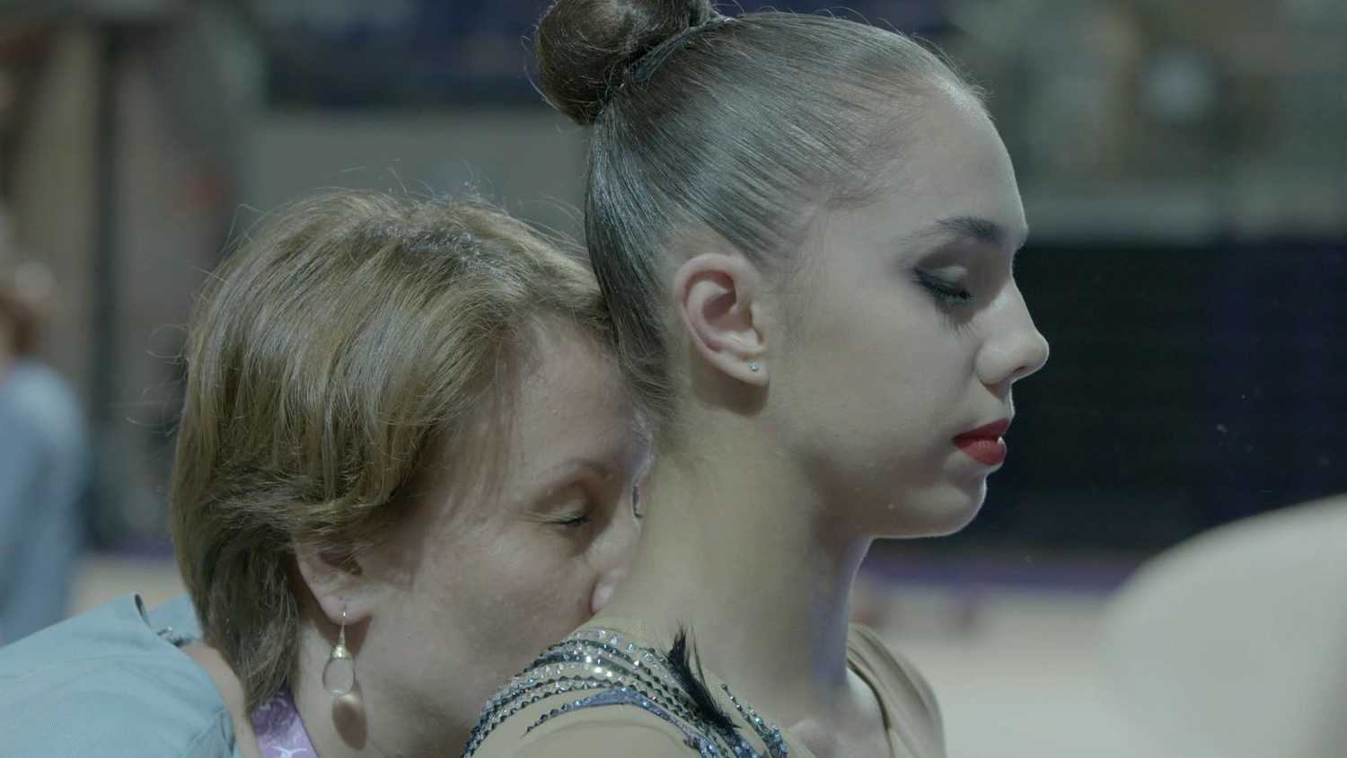 Амина василовна зарипова: биография, карьера и личная жизнь. амина зарипова - восточная дива российской художественной гимнастики родители амины зариповой